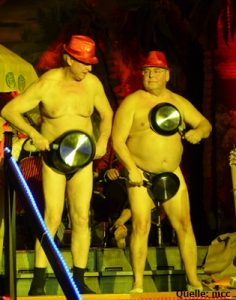 Zur Weiberfastnacht was für die Frauen, können hier echte Männer bestaunen.